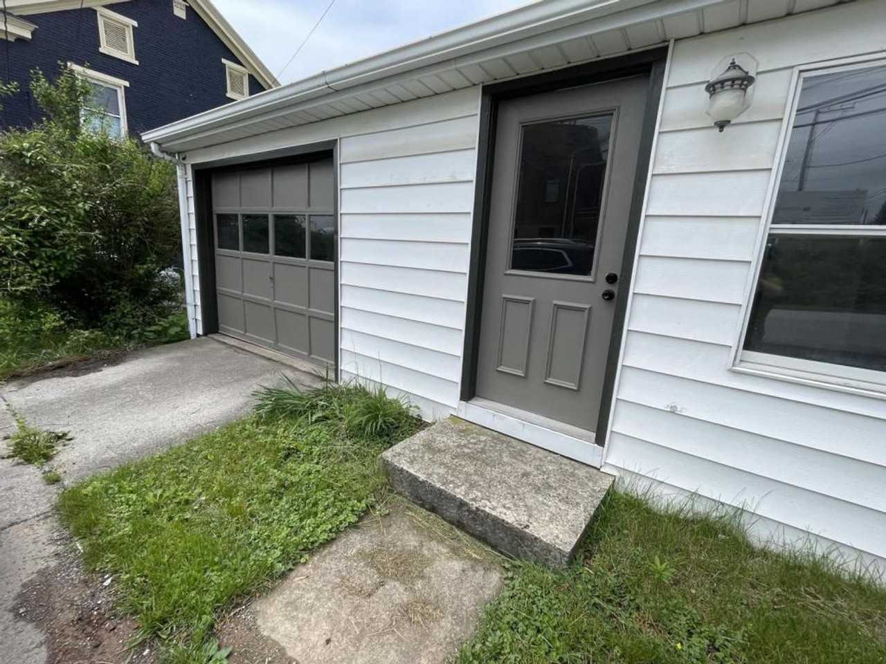 668 Weavers Mill Rd - Photo 2 of 25