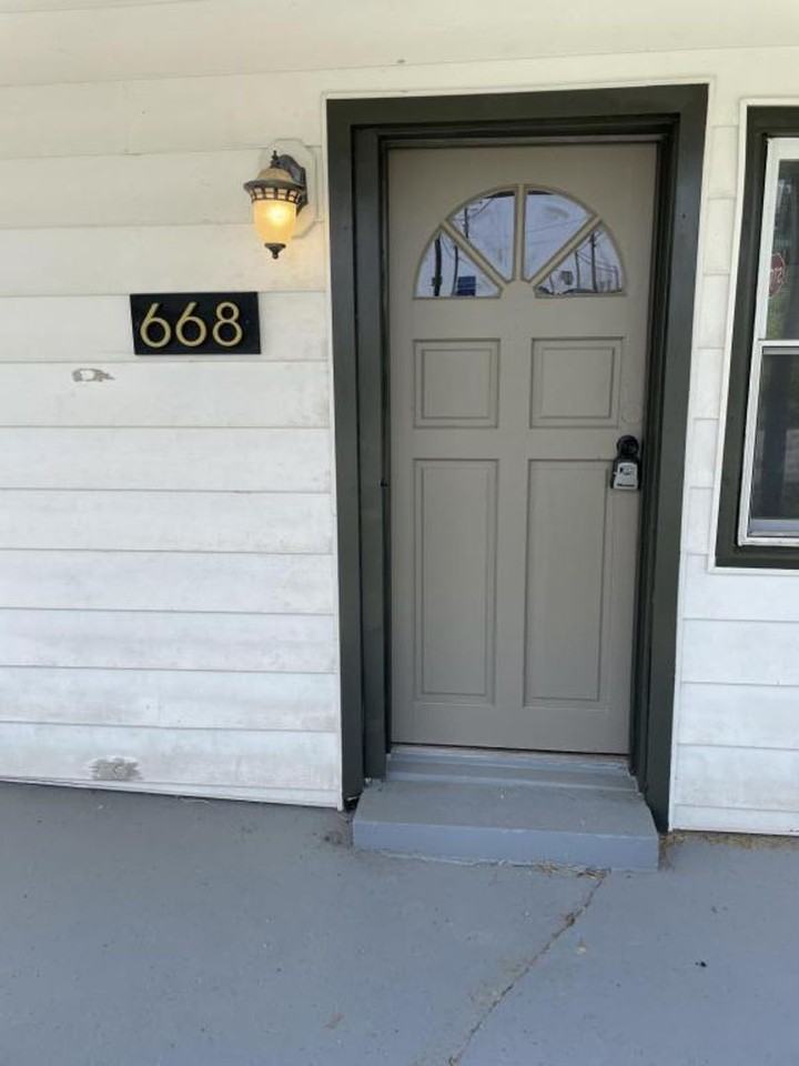 668 Weavers Mill Rd - Photo 3 of 25