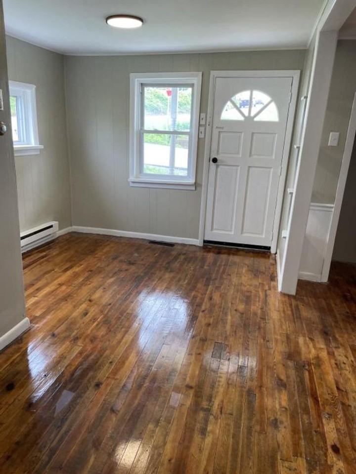 668 Weavers Mill Rd - Photo 4 of 25