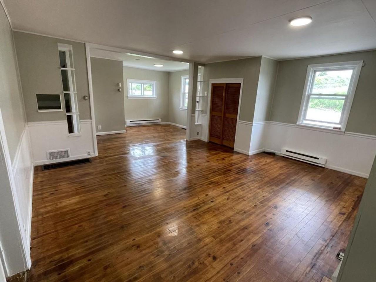 668 Weavers Mill Rd - Photo 7 of 25