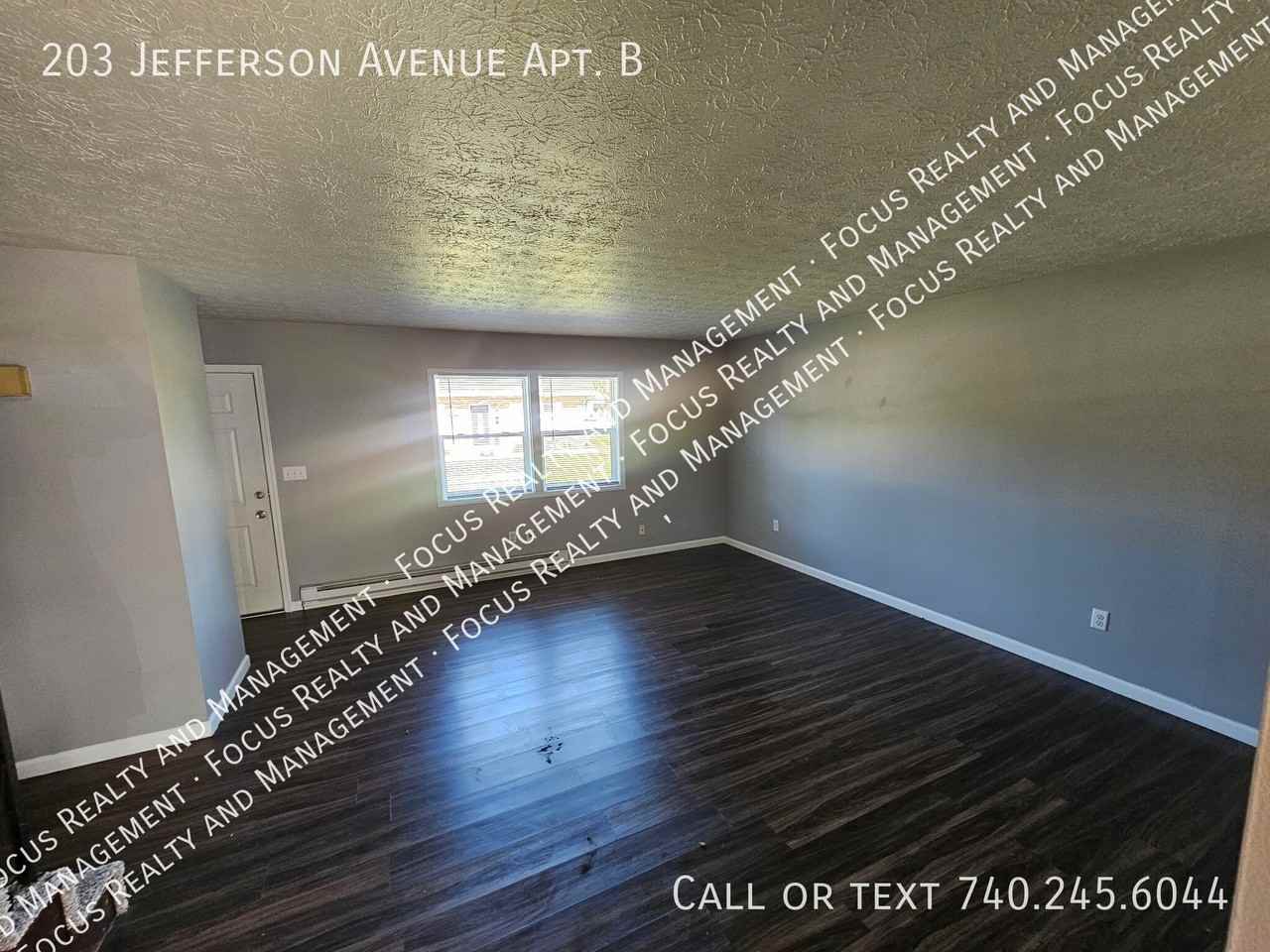 203 Jefferson Ave Apt B - Photo 4 of 7