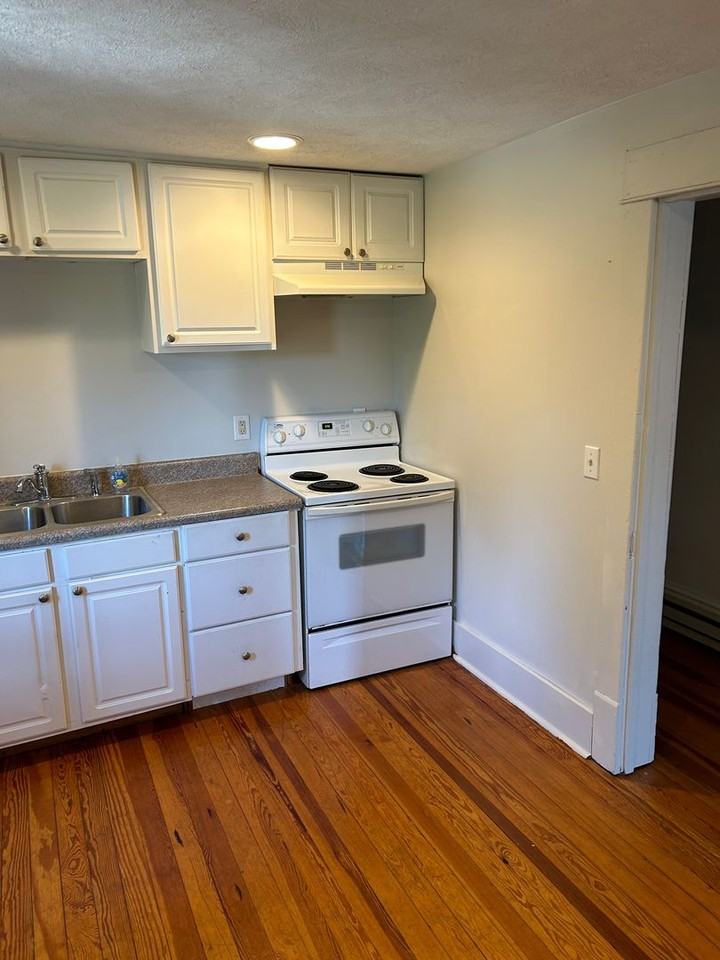 706 Progress St - Photo 5 of 35