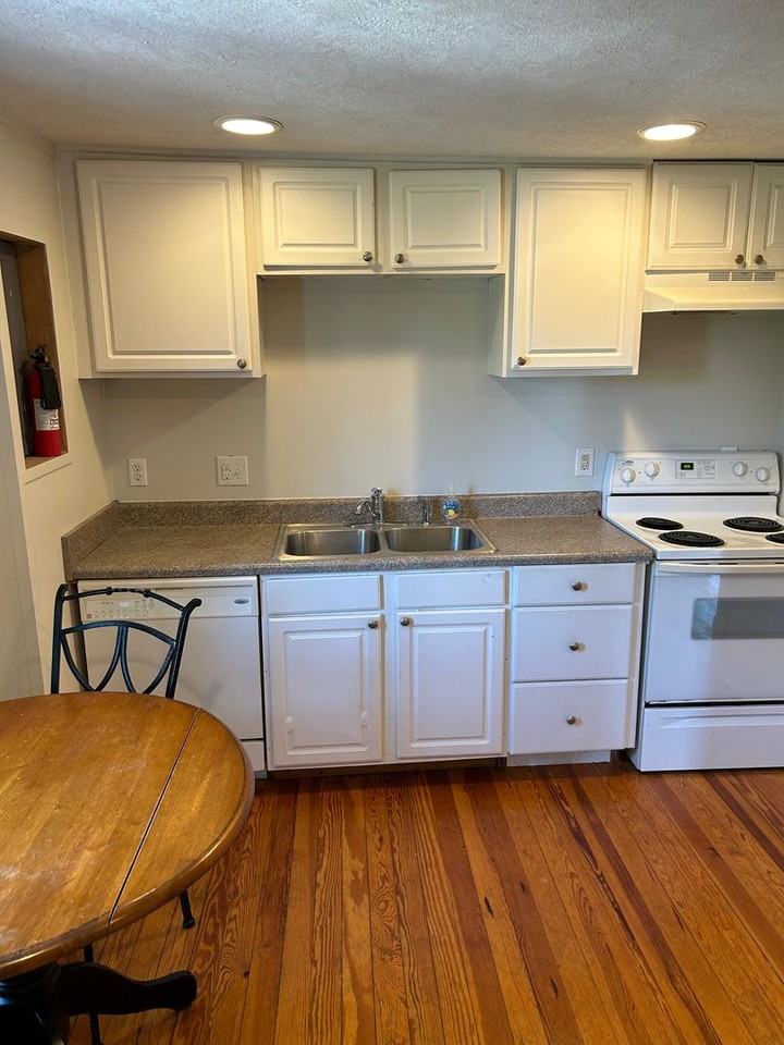 706 Progress St - Photo 6 of 35