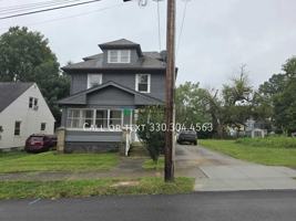 featured image of 1036 Oak Ave