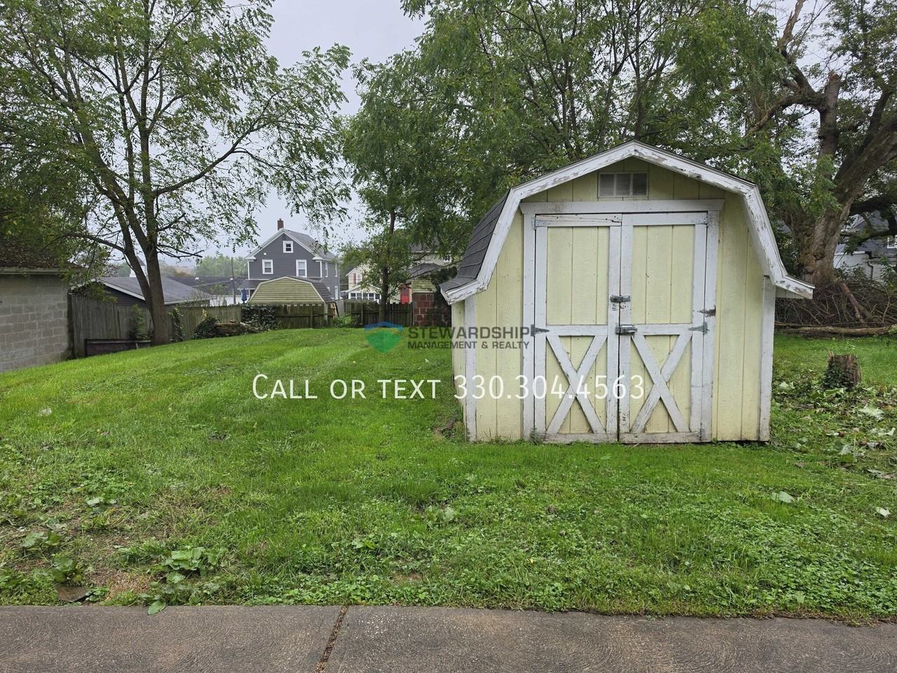 1036 Oak Ave - Photo 4 of 41