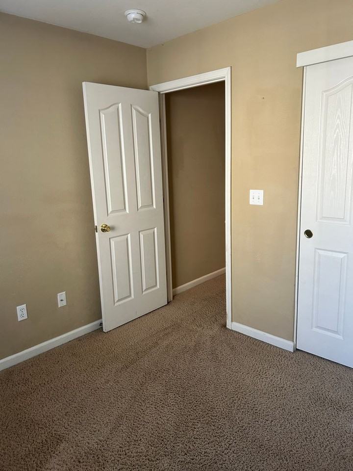 4934 Trouville Ln - Photo 6 of 32