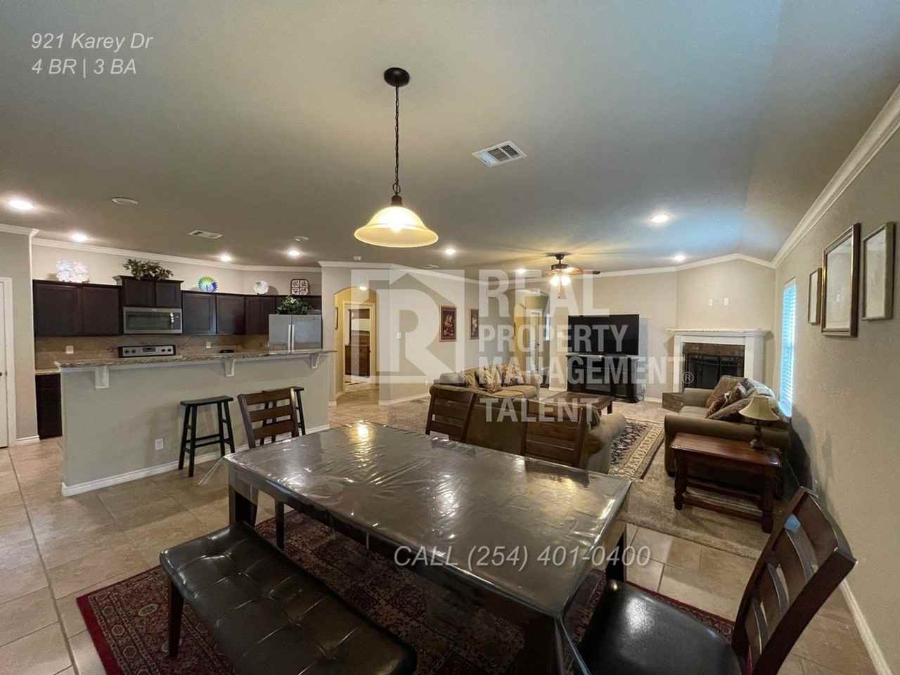 921 Karey Dr - Photo 5 of 19