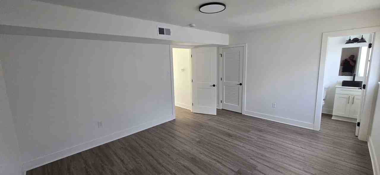 Cherry Creek Apartments - Photo 5 of 7