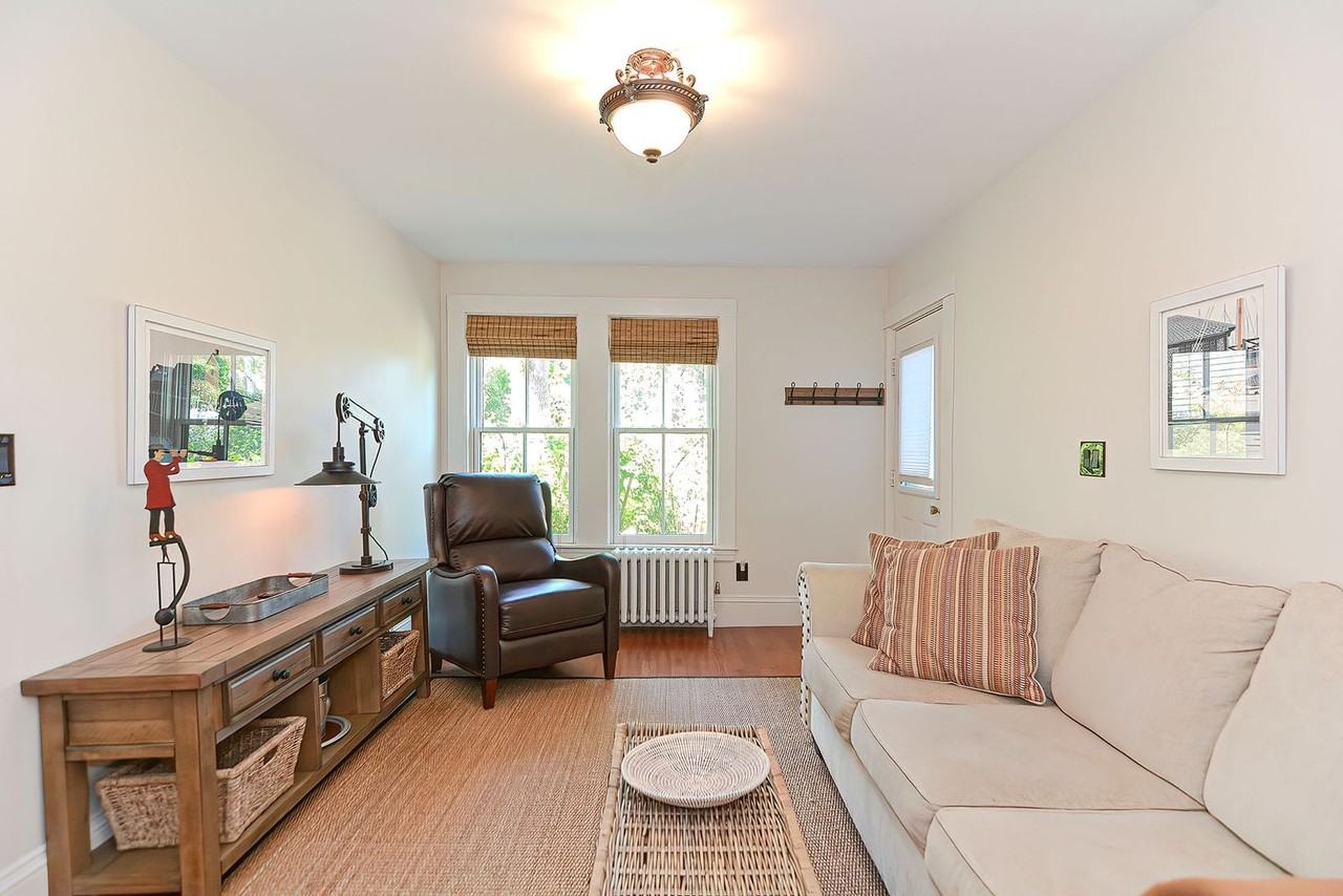 68B Granite St - Photo 3 of 17