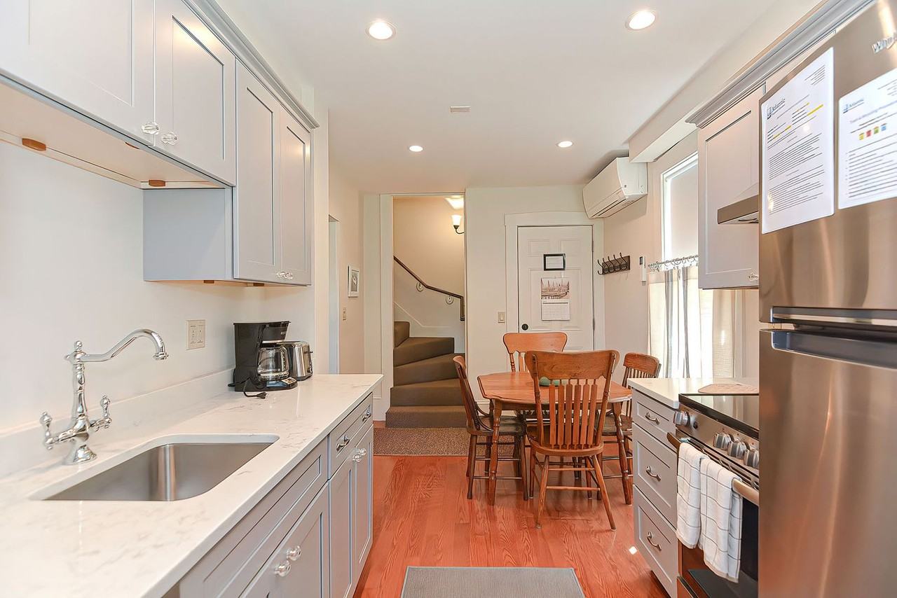 68B Granite St - Photo 5 of 17