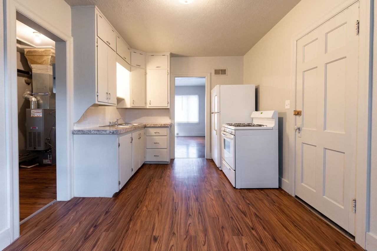1973 E Cherrystreet Ct - Photo 6 of 17