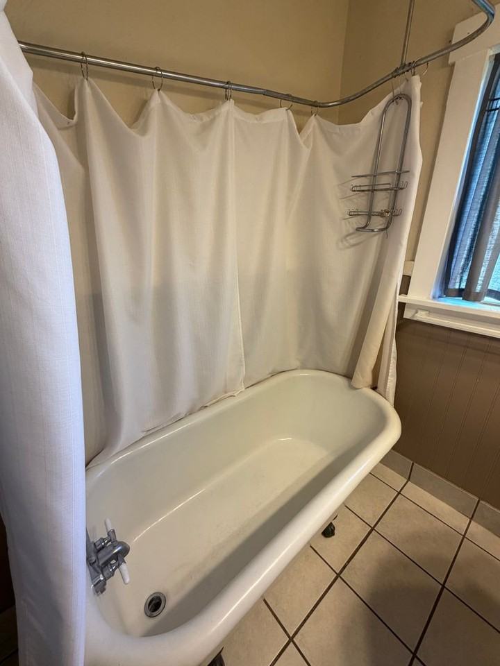 2130 Vine Ave - Photo 7 of 15
