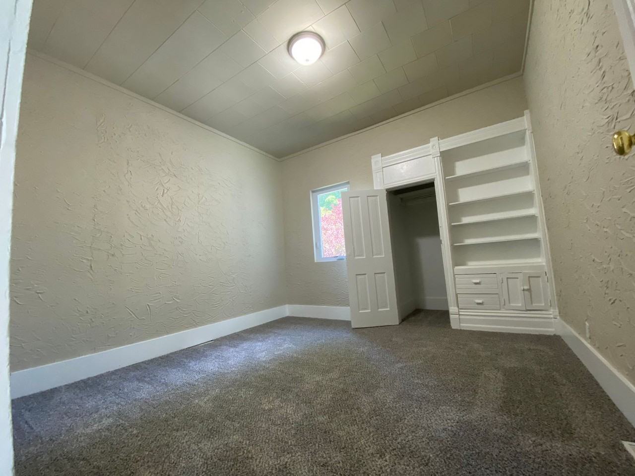 3637 Cornell St - Photo 7 of 10