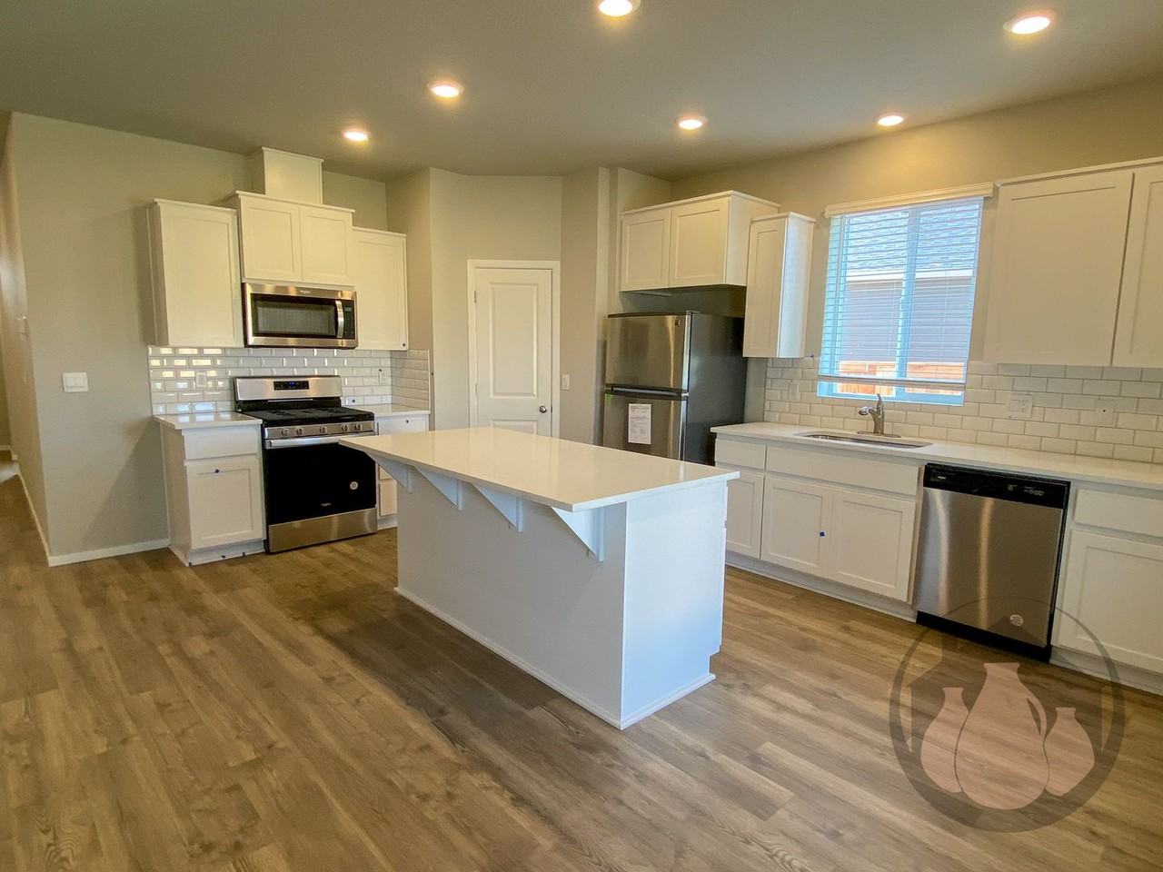 2333 Ben Brown Dr - Photo 3 of 17