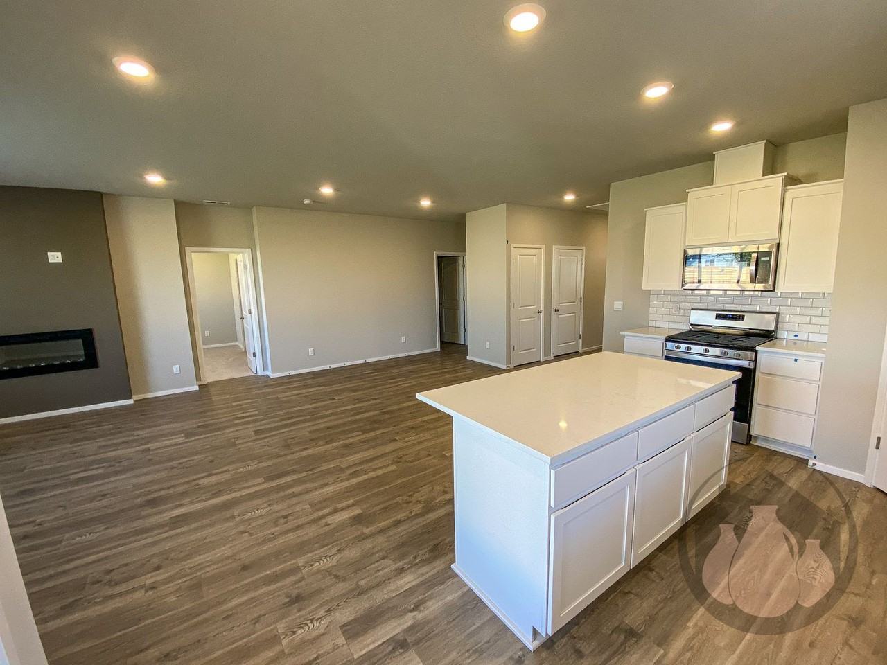 2333 Ben Brown Dr - Photo 4 of 17