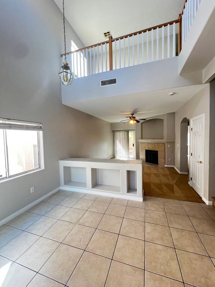 8927 Snowtrack Ave - Photo 3 of 21