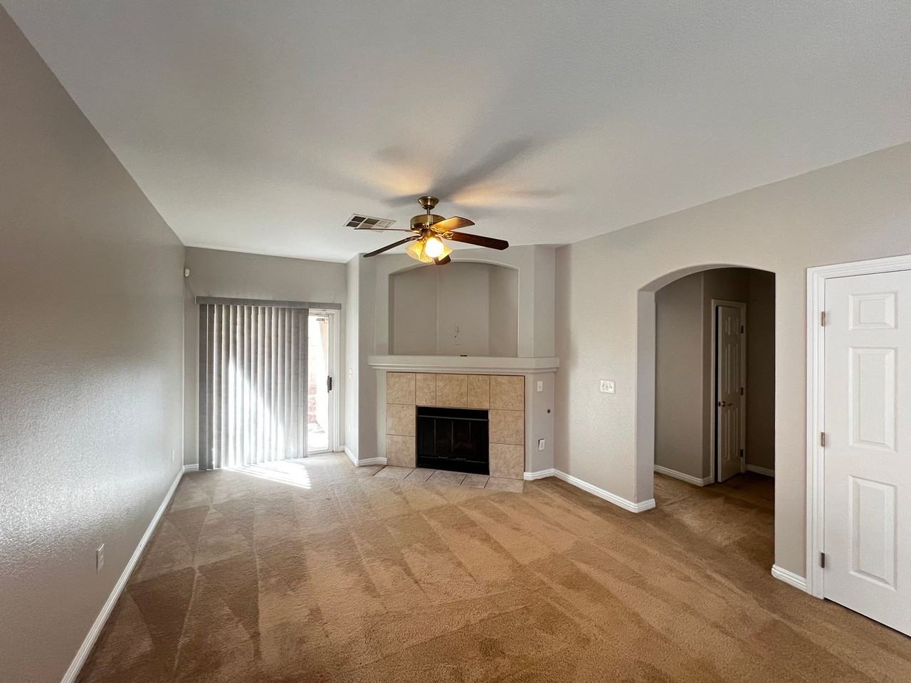 8927 Snowtrack Ave - Photo 5 of 21