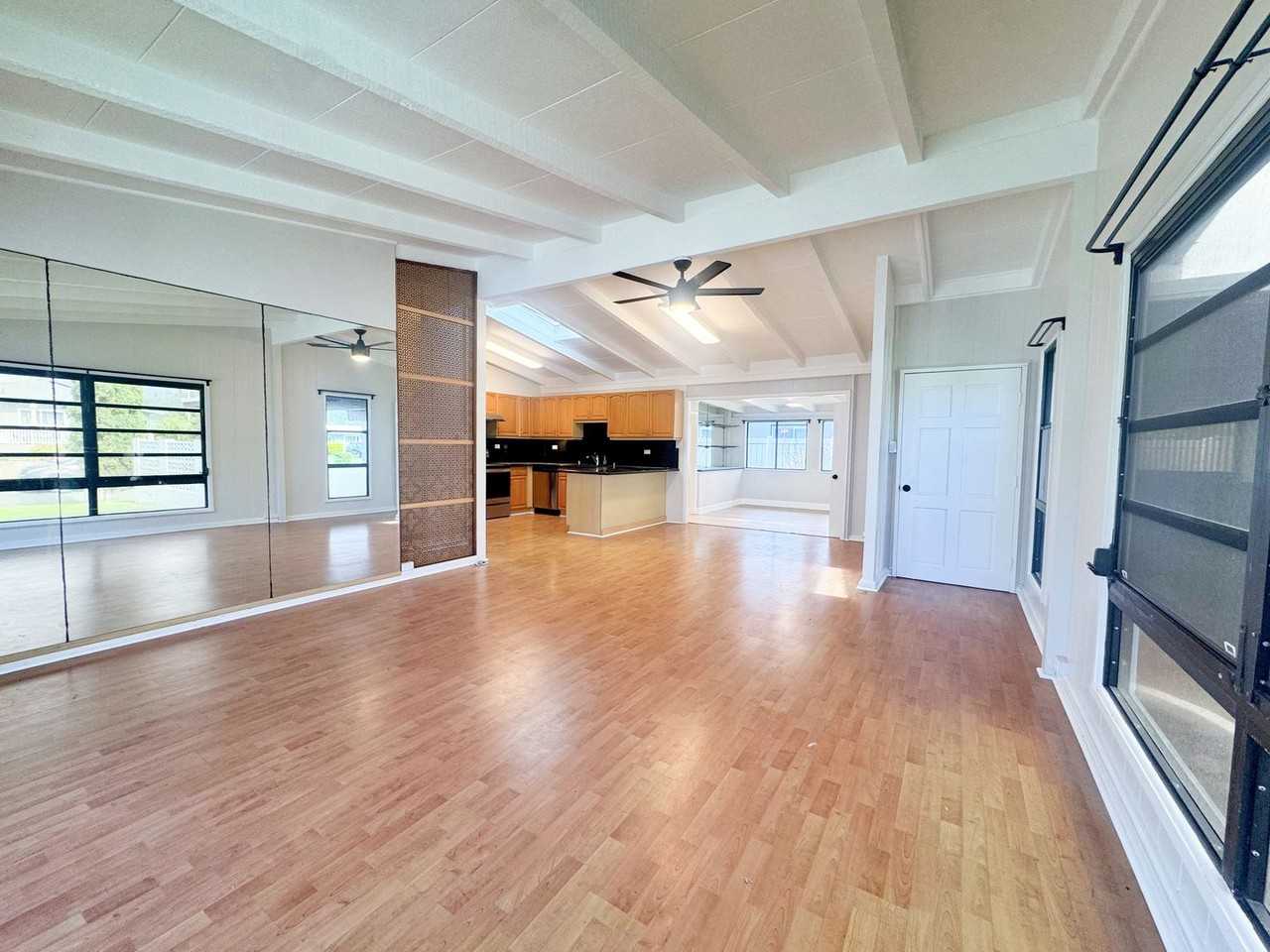 847 Akumu St - Photo 2 of 28