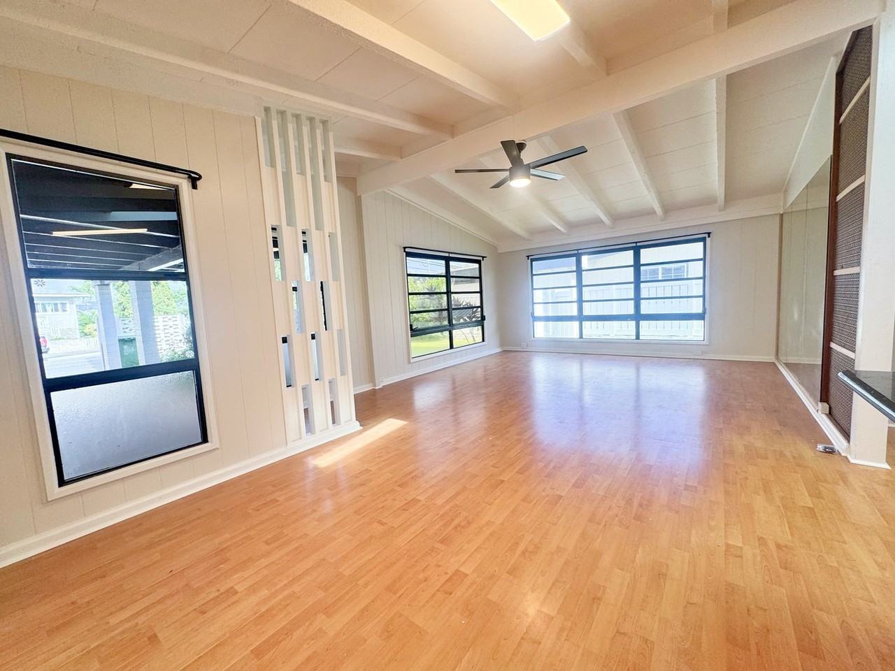 847 Akumu St - Photo 5 of 28