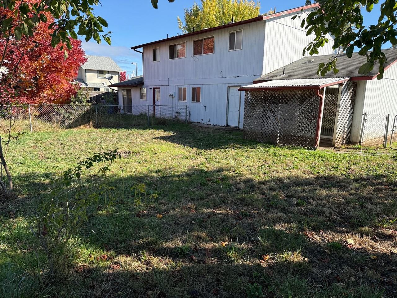 290 S 41st Pl - Photo 3 of 38