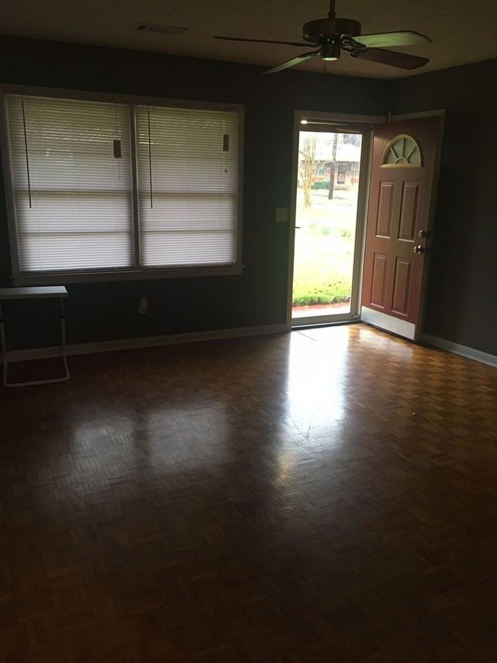 4903 Bruning St - Photo 2 of 8