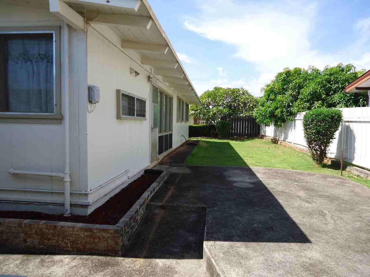 1616 Hookani St - Photo 7 of 22