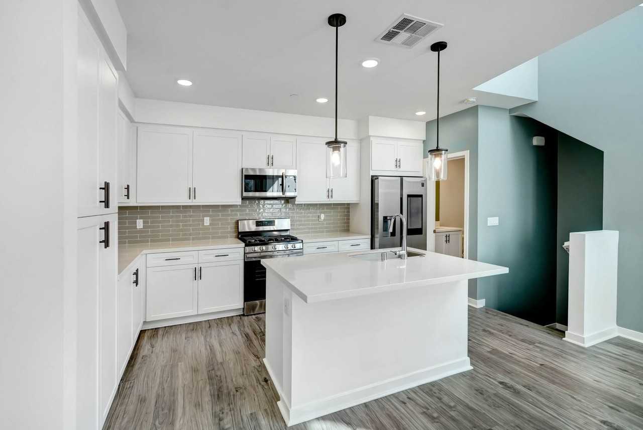 9668 Nova Pl - Photo 4 of 26