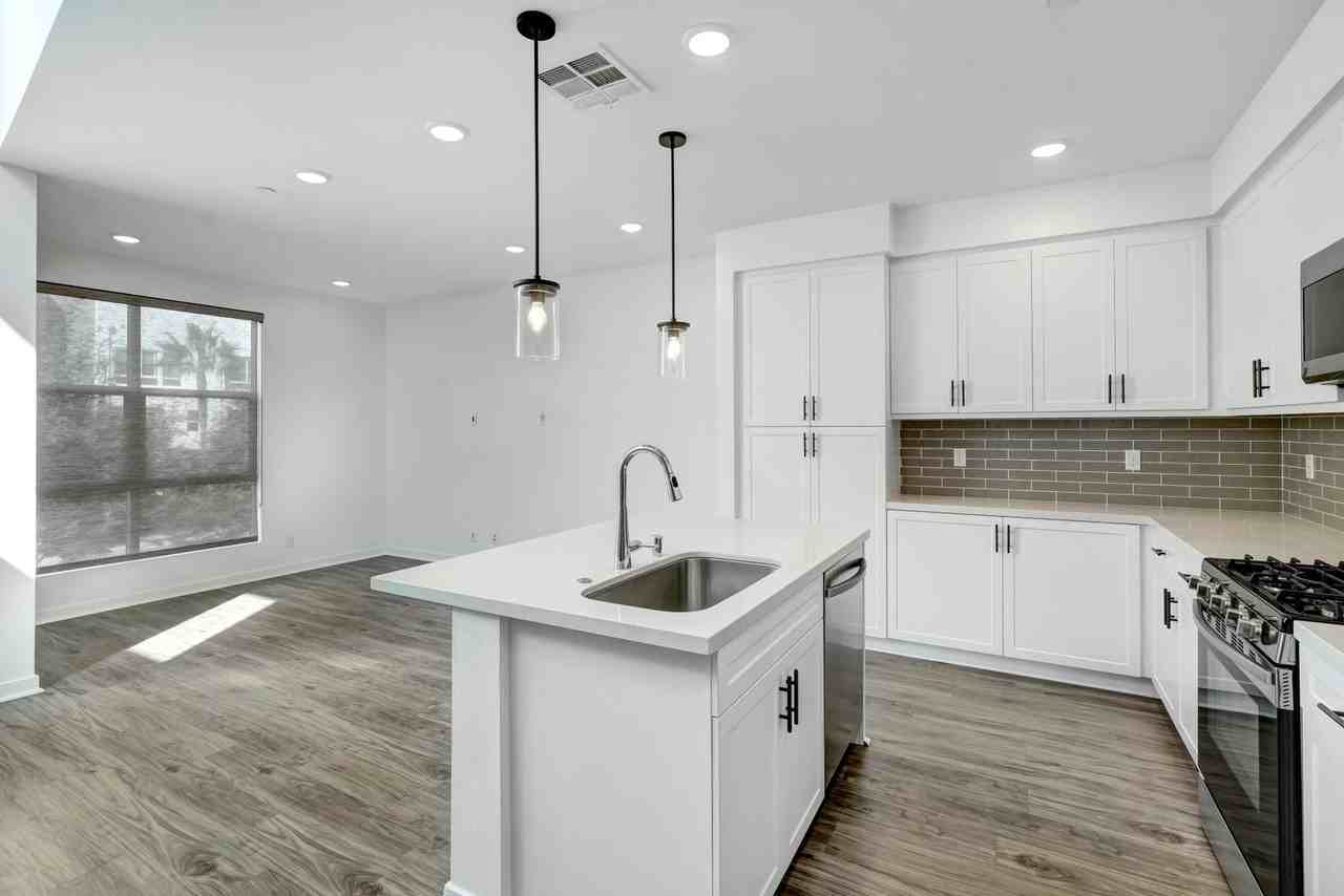9668 Nova Pl - Photo 5 of 26