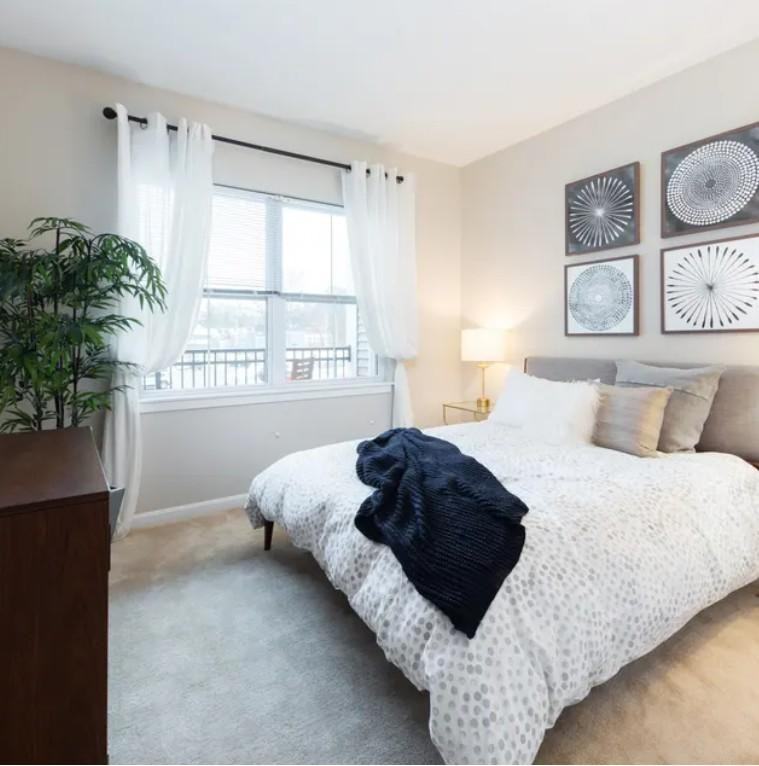 10 Burlington Ave - Photo 5 of 10