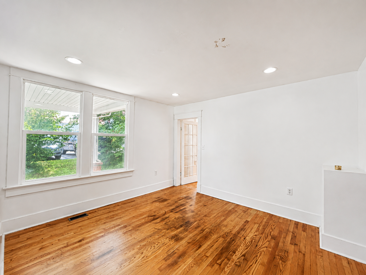 703 Progress St - Photo 6 of 19