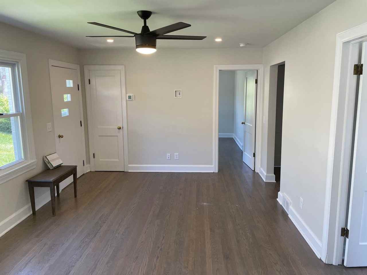 100 Lucas Dr - Photo 3 of 19