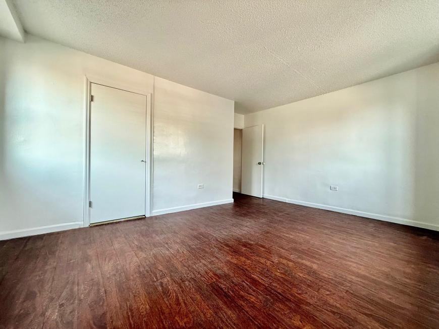 880 Colgate Ave - Photo 6 of 10