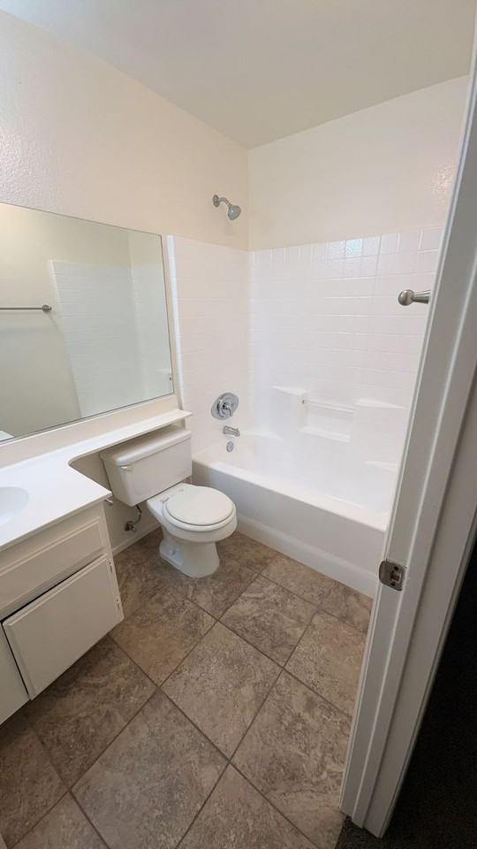 14994 Delaware St - Photo 6 of 15