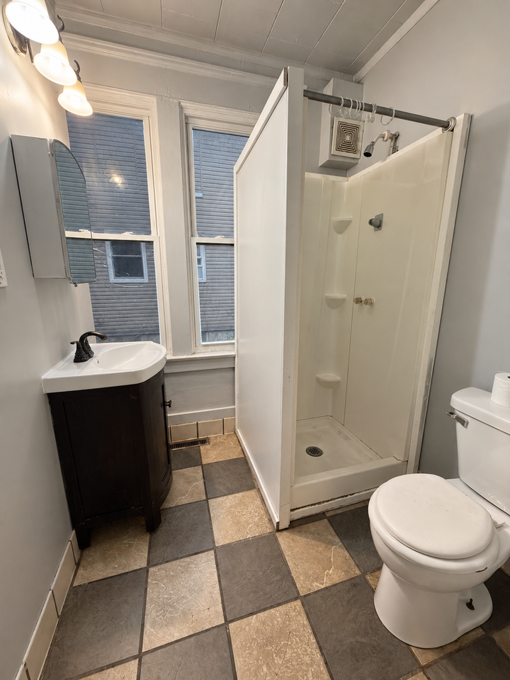 1605 1605 - 1607 11th Street - Photo 7 of 12