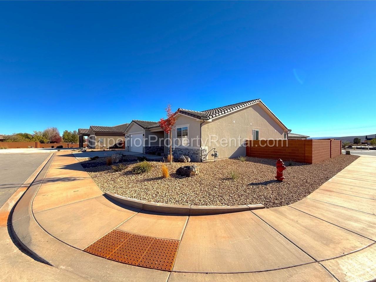 705 S 230 W - Photo 3 of 24