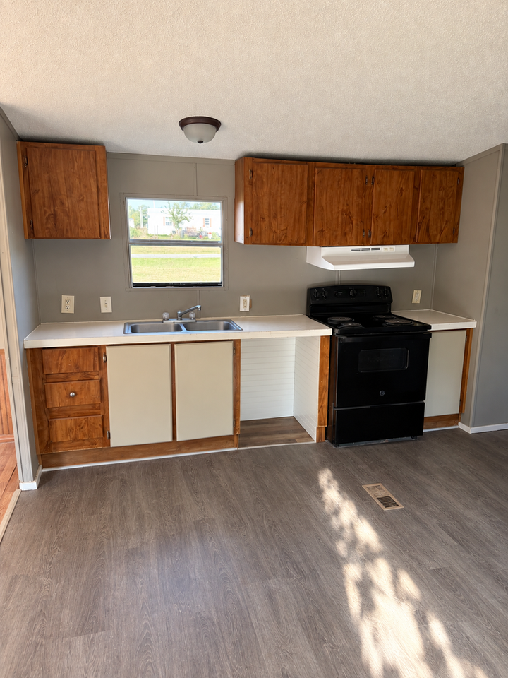 363 Joyner Loop - Photo 2 of 12