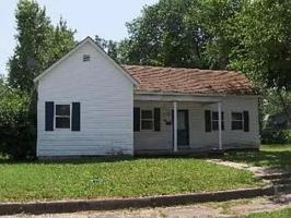 featured image of 903 W Cherry St