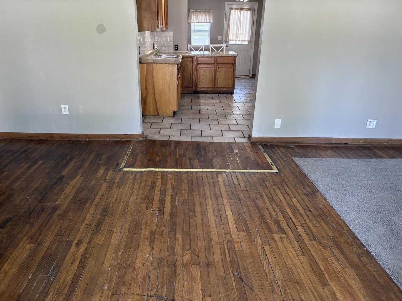 903 W Cherry St - Photo 2 of 32