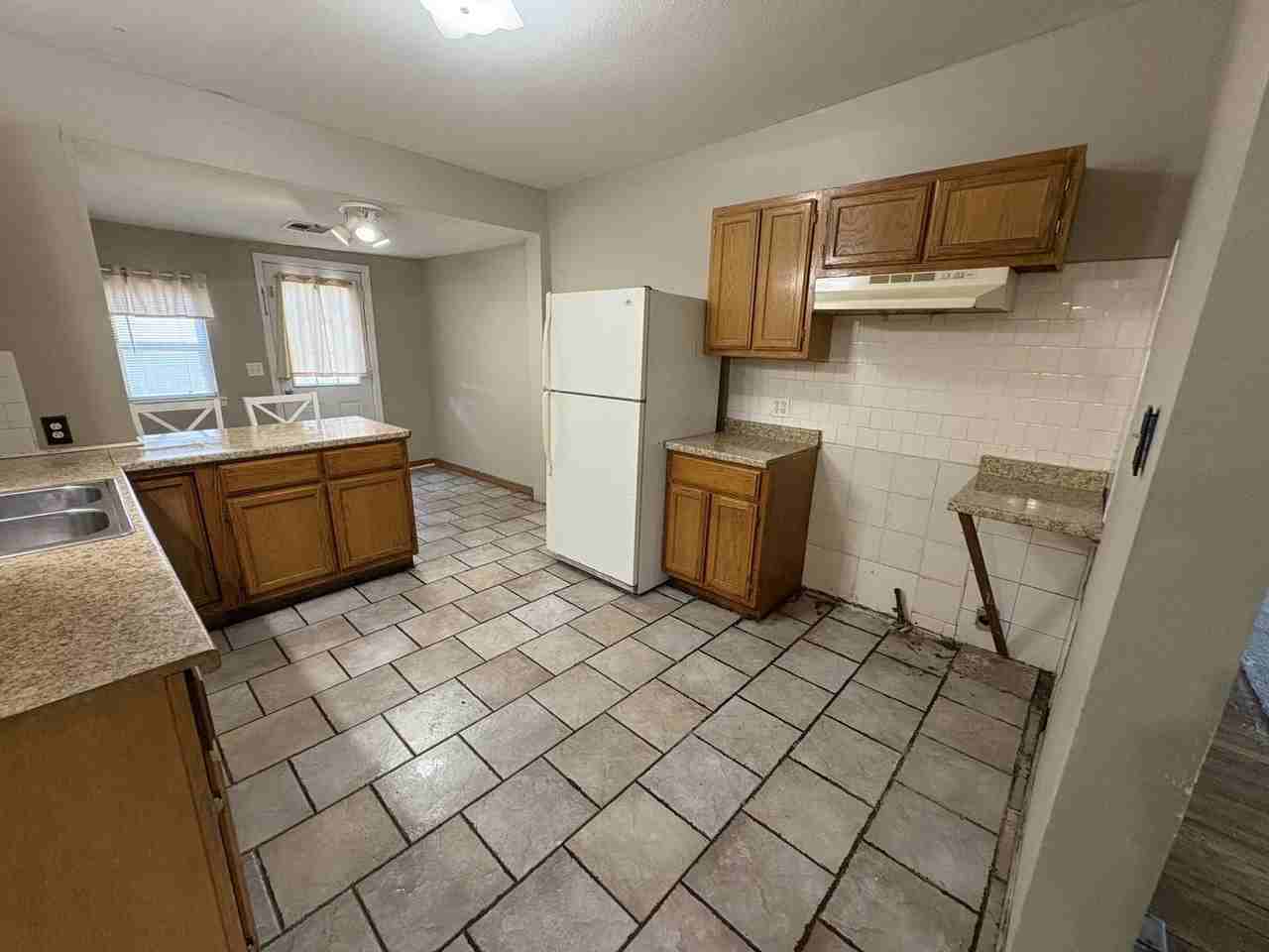903 W Cherry St - Photo 7 of 32