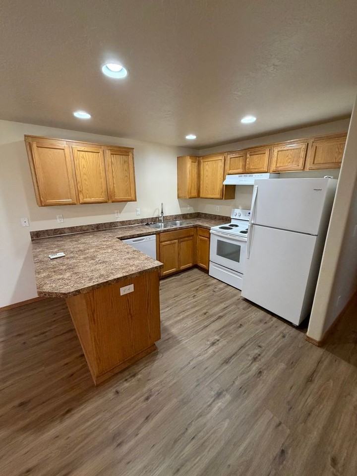 4920 Jenah Ct Se - Photo 5 of 14