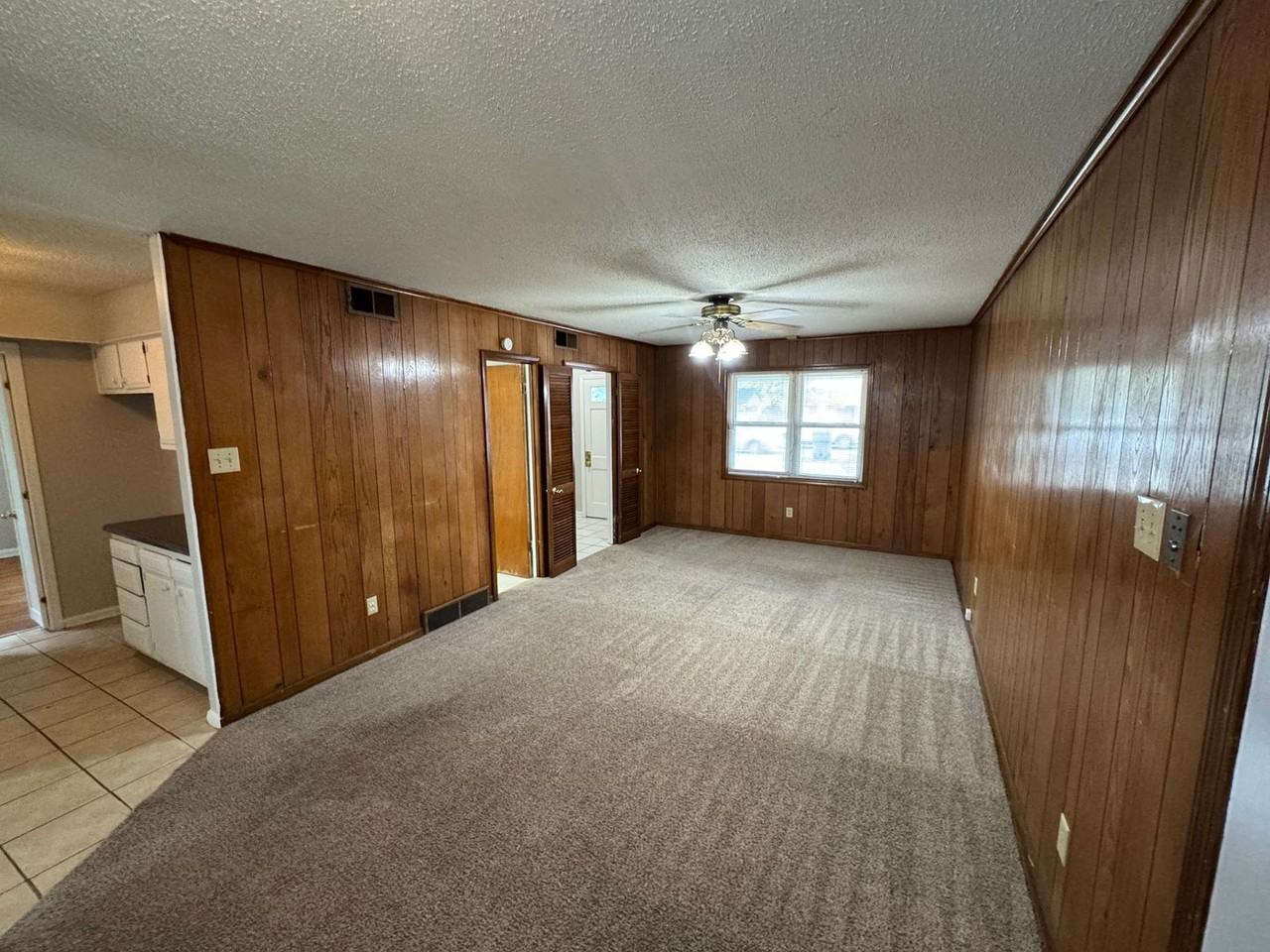 1491 E Holmes Rd - Photo 3 of 23