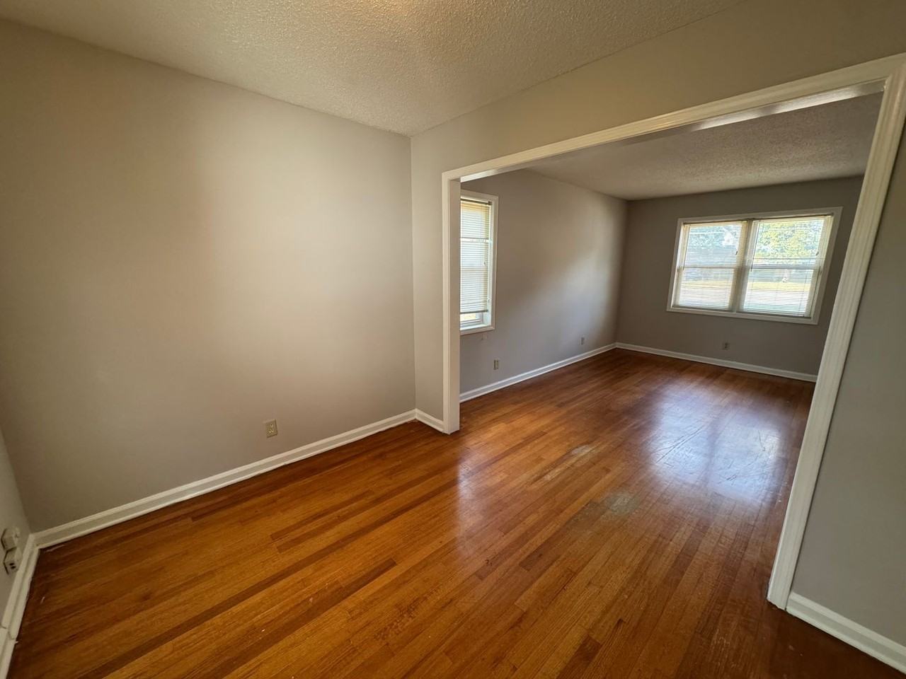 1491 E Holmes Rd - Photo 6 of 23