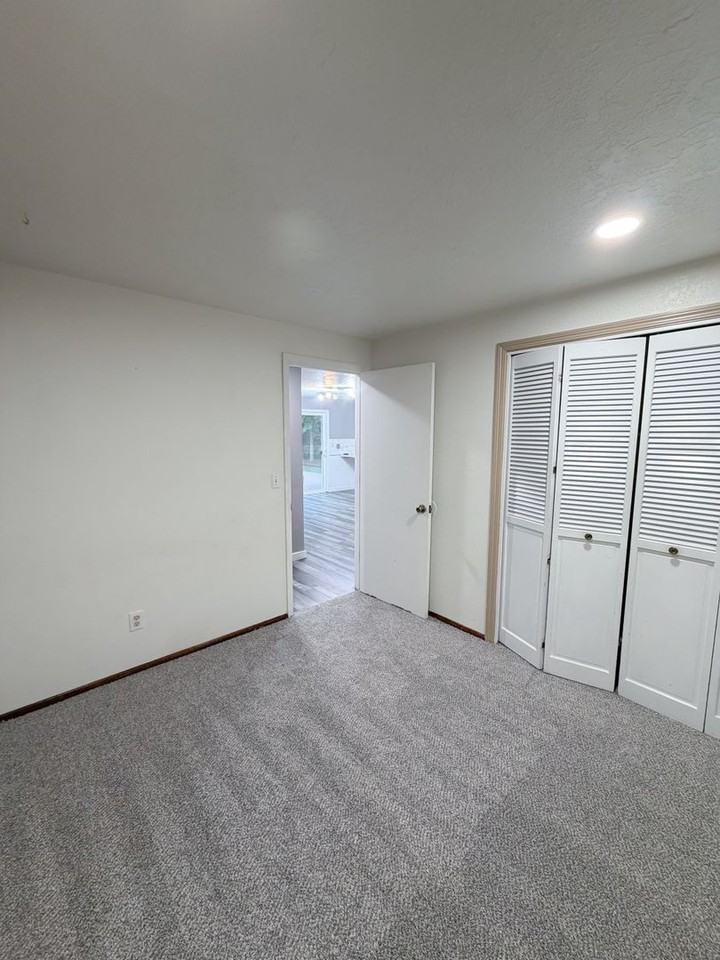 2276 15th Ave Nw - Photo 7 of 16