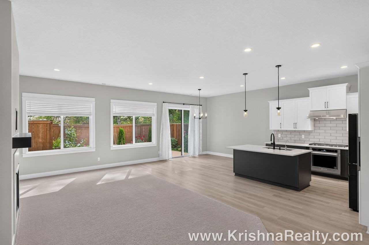 15676 Nw Raywood Ln - Photo 3 of 29