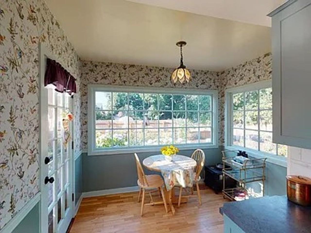 322 W Chapman Ave - Photo 4 of 50