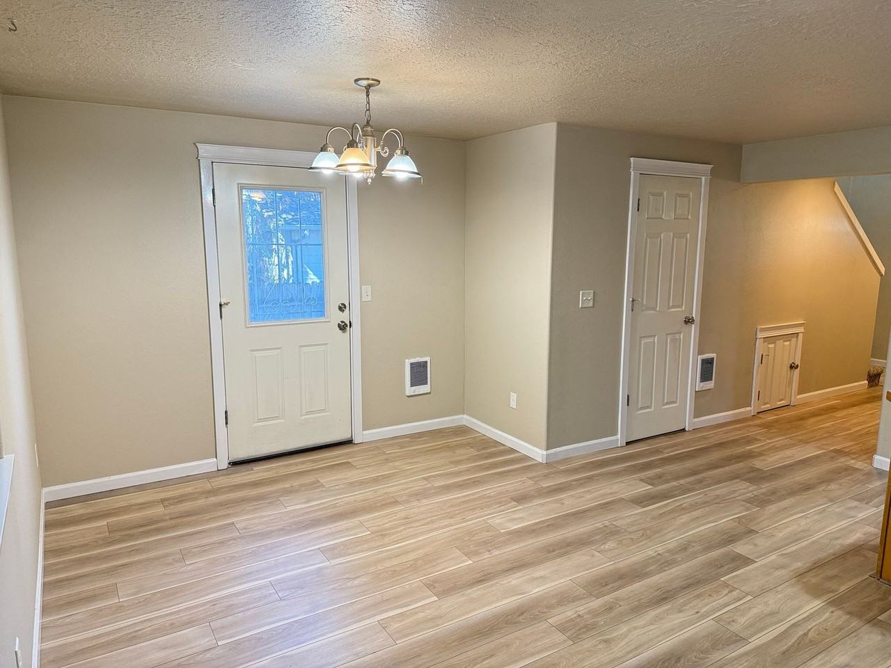 5941 Aster St - Photo 6 of 36