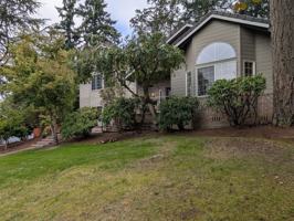 featured image of 2660 Bowmont Dr
