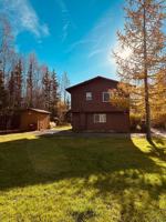 featured image of 1015 E Hanna Cir