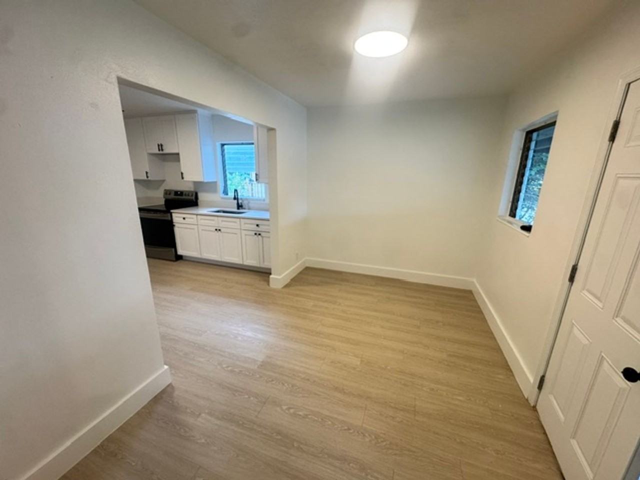 920 E 109th Ave - Photo 6 of 20