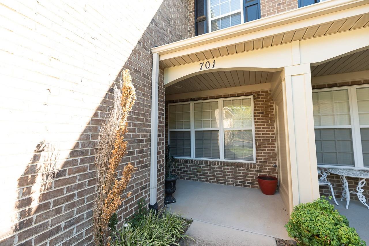 701 Lawson Ln - Photo 2 of 30